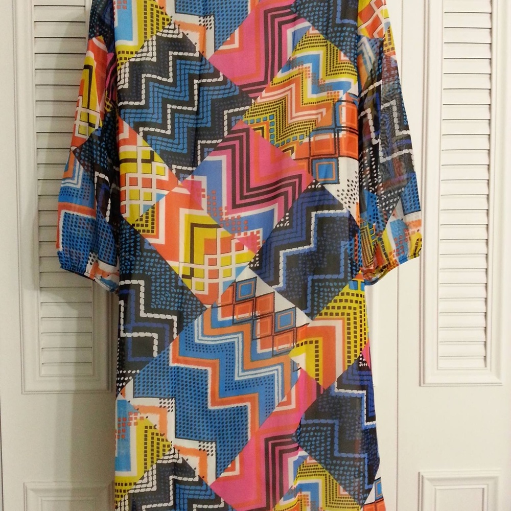Beautiful Multicolored Dress - Picture 2 of 6